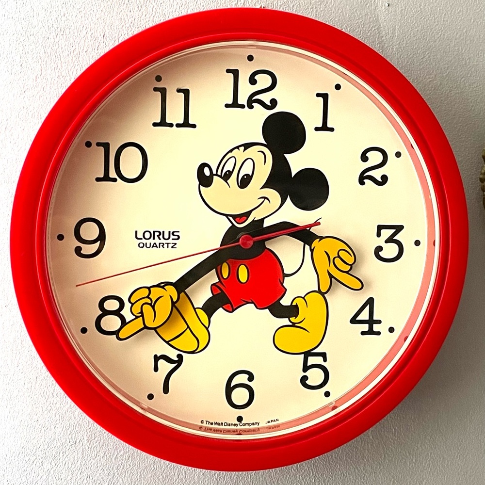 Vintage Mickey Mouse Lorus Quartz Wall Clock Japan The Walt Disney Company Works
